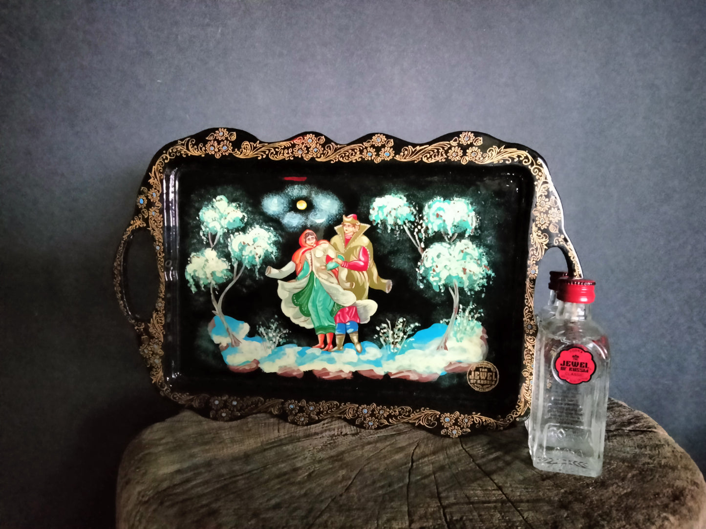 Teh Jewel Of Russia traditional hand painted Palekh lacquer miniature vodka shot serving tray