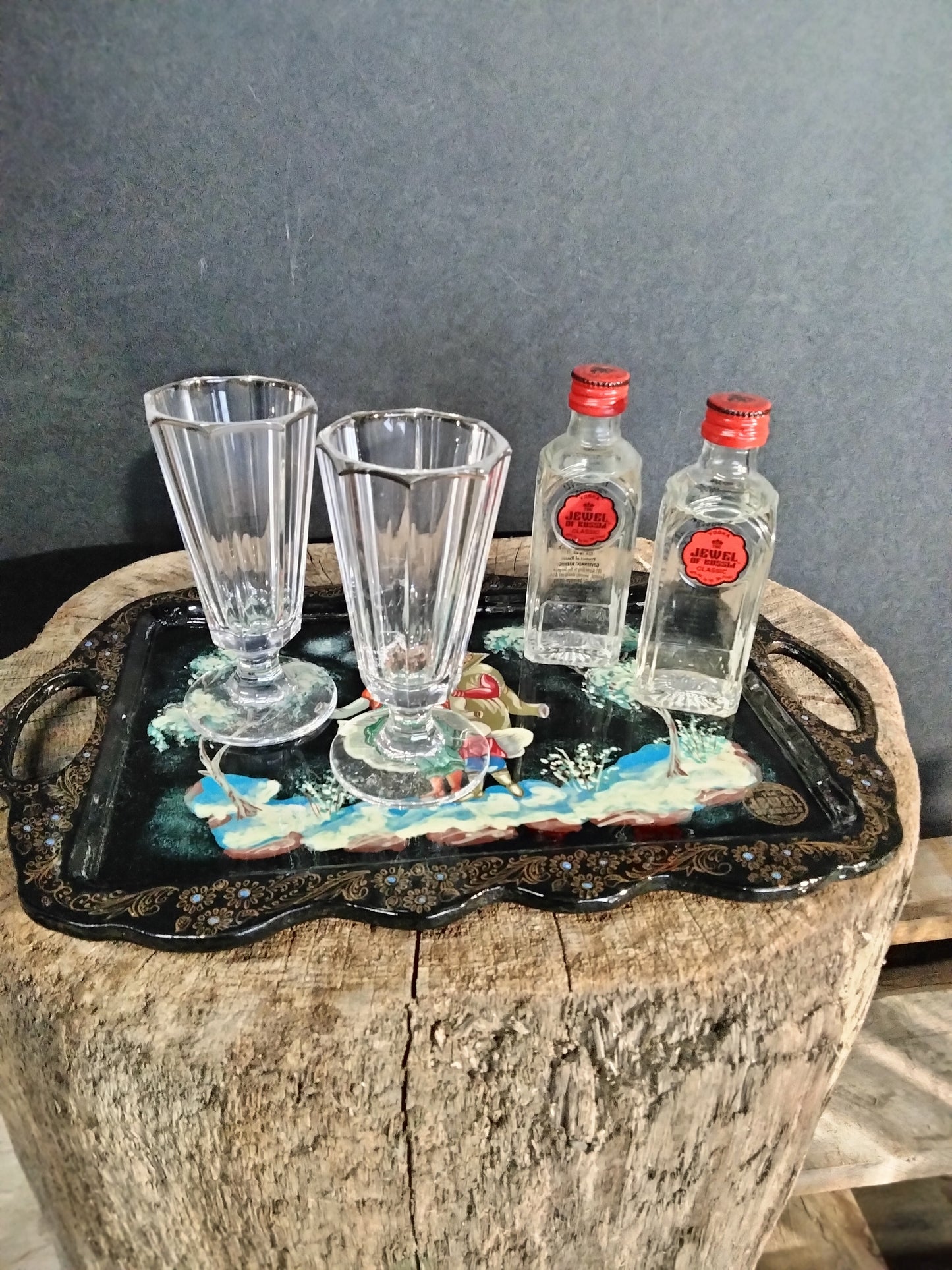 Teh Jewel Of Russia traditional hand painted Palekh lacquer miniature vodka shot serving tray